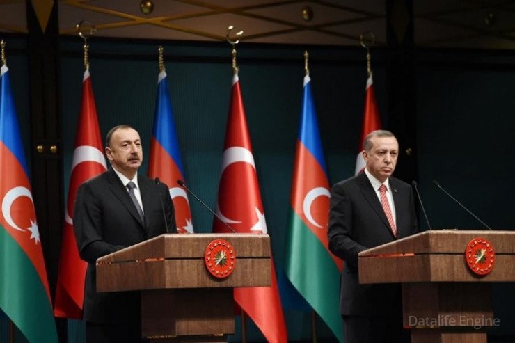 İlham Əliyev Türkiyə Prezidentinə başsağlığı verib 