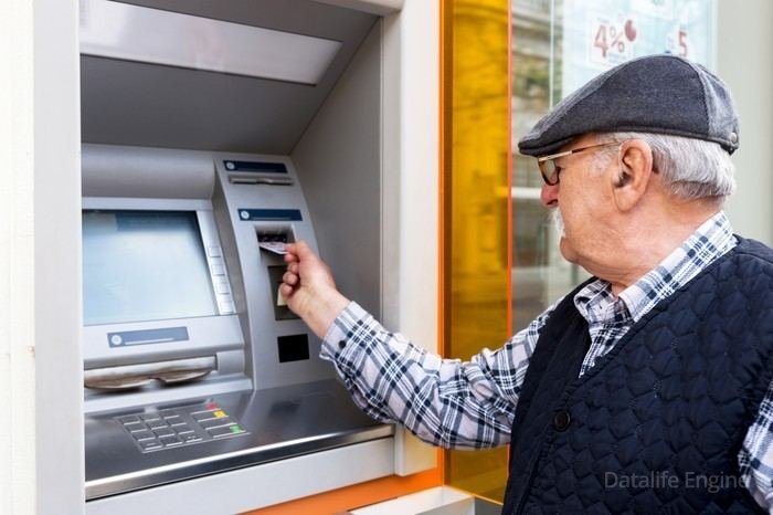 Mart ayında pensiya alanların ümumi sayı 715 mindən çox olub