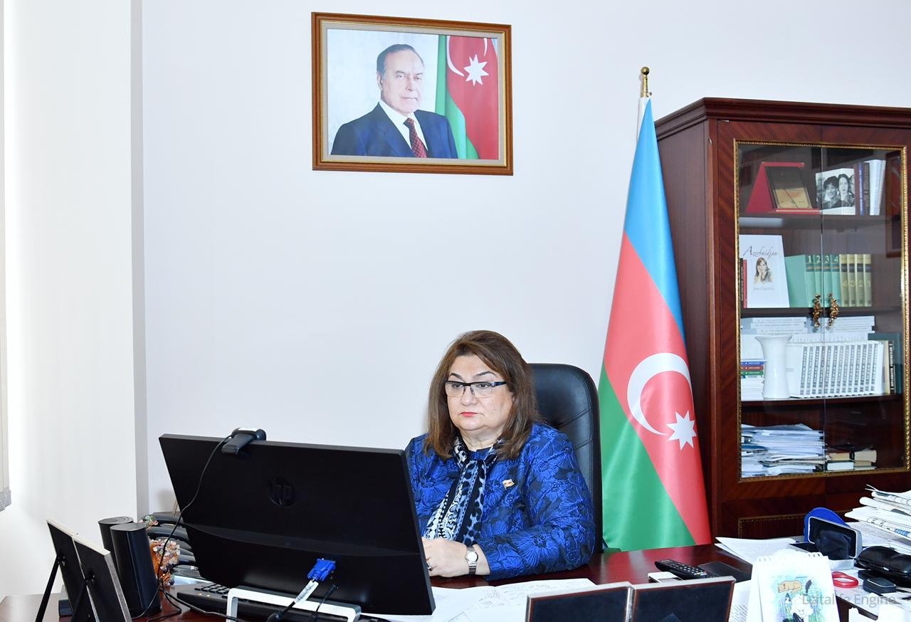 Milli Məclisdə ailə strategiyasına dair dinləmələr keçirilib