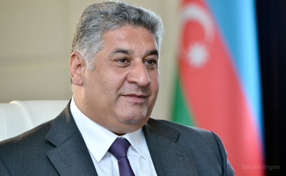 Azad Rəhimov 2-ci Fəxri Xiyabanda dəfn olunub