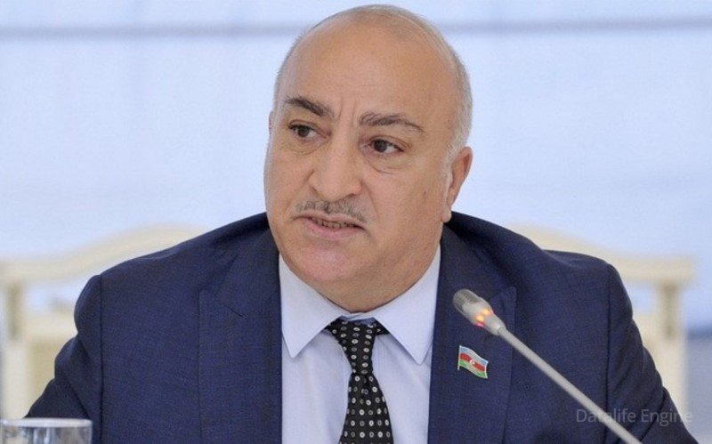 “Yeyib-dağıdanlar qalıb qıraqda, hamı deputatı söyür” - Tahir Kərimli dolanışıqdan ŞİKAYƏTLƏNDİ 