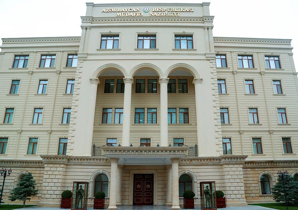 Müdafiə Nazirliyi kadr dəyişiklikləri barədə məlumatlara münasibət bildirib