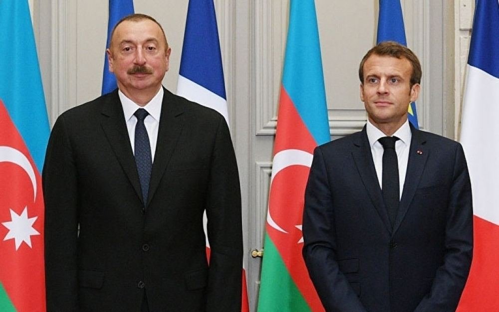 Emmanuel Makron Prezident İlham Əliyevə telefonla zəng edib