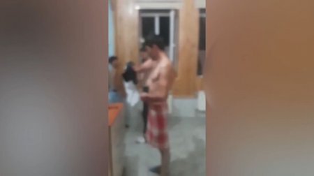 Polis "Bəy hamamı"nda əməliyyat keçirdi...