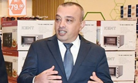 Rafiq Aslanov 39 ildir SU-dan doymur...- ASC-nin yeni sədri Zaur Mikayılov hara baxır ? Rafiq Aslanov 39 ildir SU-dan doymur...- ASC-nin yeni sədri Zaur Mikayılov hara baxır ?