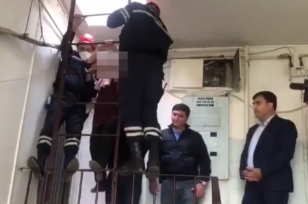 Bakıda yataqxanada intihara cəhdlə bağlı RƏSMİ AÇIQLAMA - VİDEO