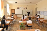 Daha bir sinif koronavirusa görə bağlandı