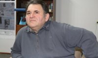 "Əvəllər özünü dartan Erməni rejissor bu dəfə başqa cür idi" - Ayaz Salayev "Əvəllər özünü dartan Erməni rejissor bu dəfə başqa cür idi" - Ayaz Salayev