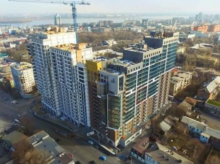 Kirayə qaldığı deyilən deputatın Ukraynada yaşayış kompleksi varmış - ARAŞDIRMA