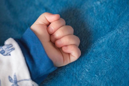 Bakıda oğurlanmış iki yaşlı körpə tapıldı? - AÇIQLAMA