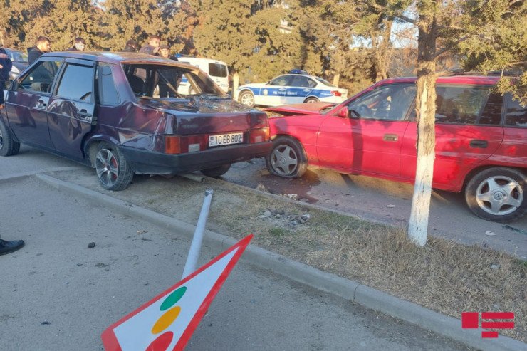 Yol qəzasında 6 nəfər yaralandı Yol qəzasında 6 nəfər yaralandı