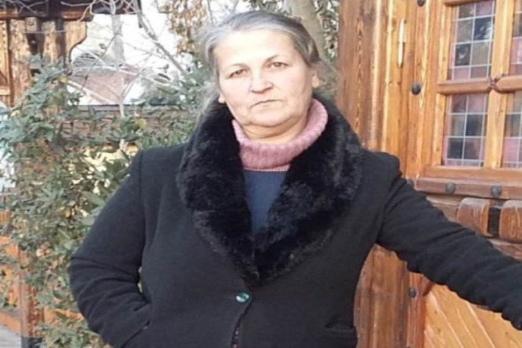 59 yaşlı qadın itkin düşüb, ailə onu axtarır 