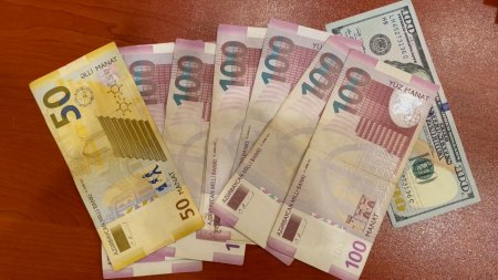 Bakıda həkimləri qarət edən kameralara düşdü Bakıda həkimləri qarət edən kameralara düşdü