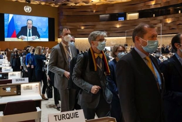 Lavrov çıxışı zamanı boykot edildi Lavrov çıxışı zamanı boykot edildi