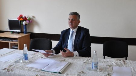 İcra başçısı köməkçisini İŞDƏN ÇIXARDI İcra başçısı köməkçisini İŞDƏN ÇIXARDI