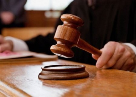 17 yaşlı qızı zorlamaqda təqsirləndirilən şəxs həbs edildi 17 yaşlı qızı zorlamaqda təqsirləndirilən şəxs həbs edildi