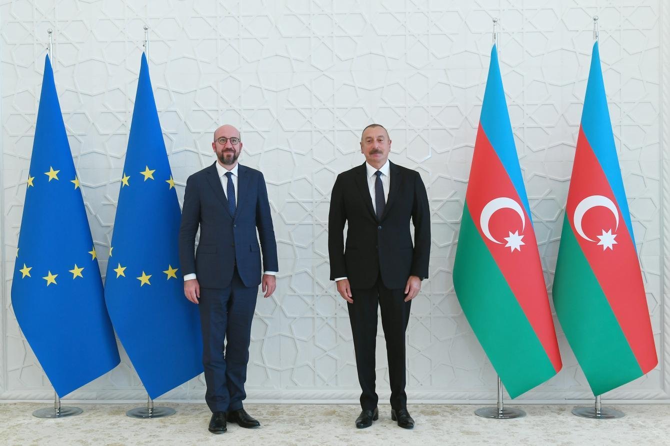 Dünyanın siyasi-hərbi mərkəzlərindən Bakıya ard-arda zənglər - ŞƏRH Dünyanın siyasi-hərbi mərkəzlərindən Bakıya ard-arda zənglər - ŞƏRH