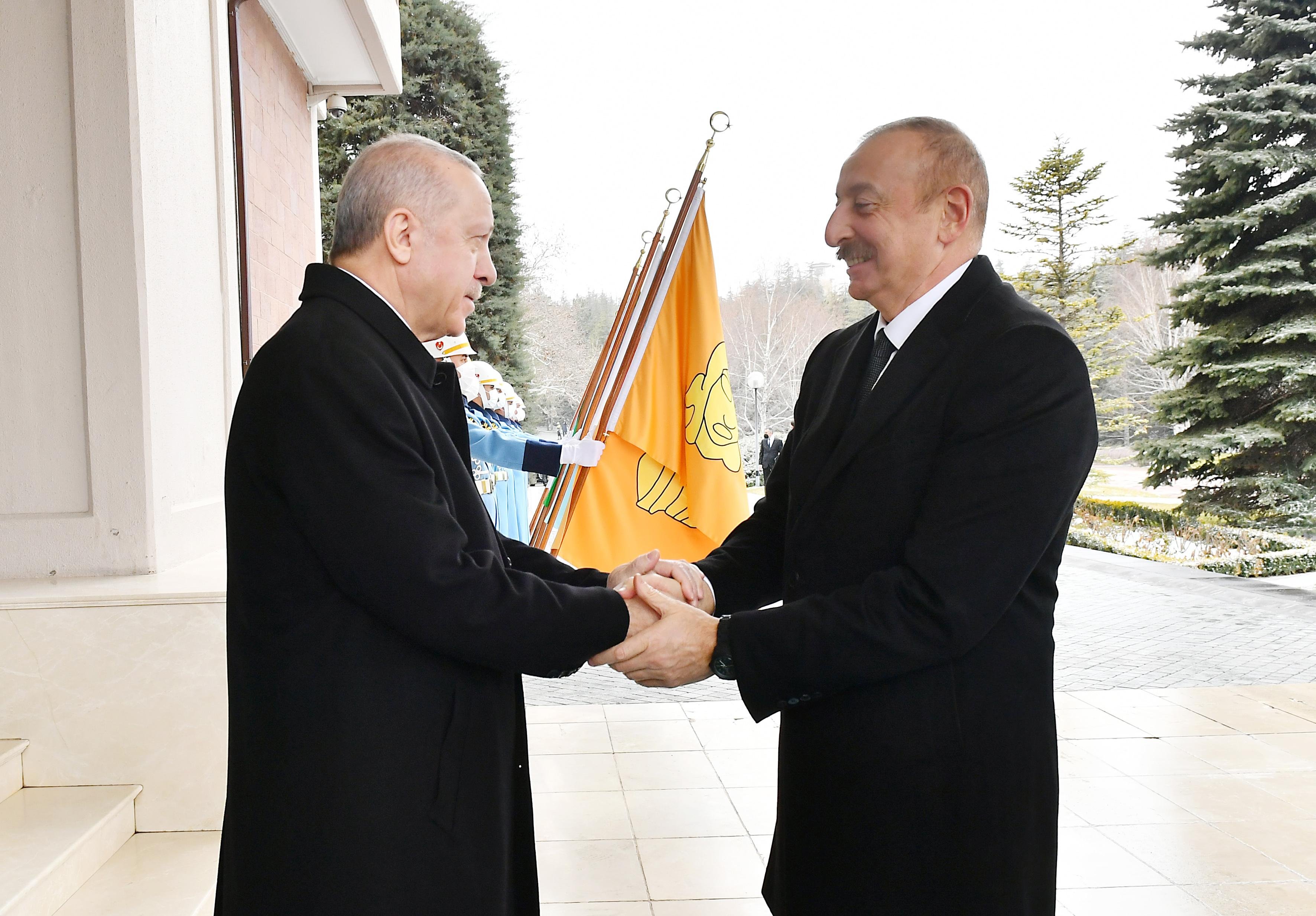 Dünyanın siyasi-hərbi mərkəzlərindən Bakıya ard-arda zənglər - ŞƏRH Dünyanın siyasi-hərbi mərkəzlərindən Bakıya ard-arda zənglər - ŞƏRH