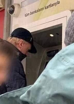 Putinin xüsusi nümayəndəsi vəzifəsindən istefa verib ailəsi ilə birlikdə İstanbula getdi 