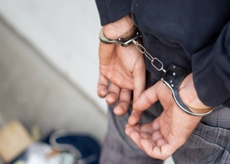 Xalası ilə birlikdə 2 kq narkotiklə saxlanıldı - Polisdən ƏMƏLİYYAT