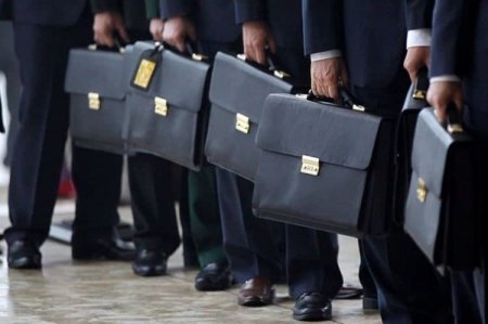 Mətbuatdan qaçan deputatlar... - ADLAR Mətbuatdan qaçan deputatlar... - ADLAR
