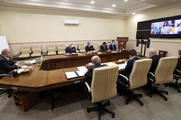Hulusi Akar beş ölkənin müdafiə nazirlərini topladı