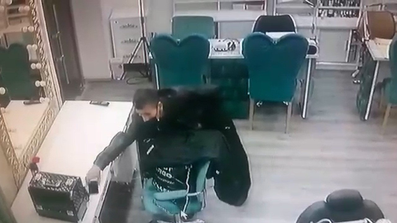Bakıda gözəllik salonundan bahalı telefonlar oğurlandı