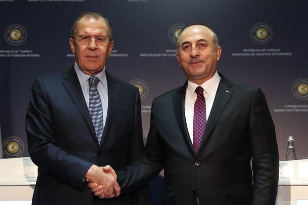 Çavuşoğlu və Lavrov Ukraynadakı vəziyyəti müzakirə ediblər