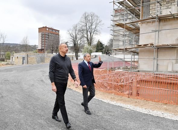 İlham Əliyev azad olunmuş ərazilərdə bir sıra obyektlərin tikintisi ilə tanış olub - YENİLƏNİB + FOTO