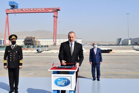 İlham Əliyev “Zərifə Əliyeva” gəmi-bərəsinin istismara verilməsi mərasimində iştirak edib - YENİLƏNİB + FOTO