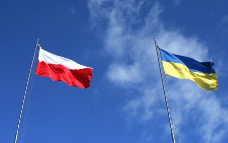 Polşa Ukrayna ilə birləşmək istəyir – Rusiya ciddi kəşfiyyat məlumatlarına sahib olduğunu iddia edir Polşa Ukrayna ilə birləşmək istəyir – Rusiya ciddi kəşfiyyat məlumatlarına sahib olduğunu iddia edir