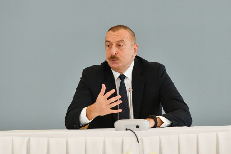 "Biz Ukraynanın ərazi bütövlüyünü açıq şəkildə dəstəkləyirik" - İlham Əliyev "Biz Ukraynanın ərazi bütövlüyünü açıq şəkildə dəstəkləyirik" - İlham Əliyev