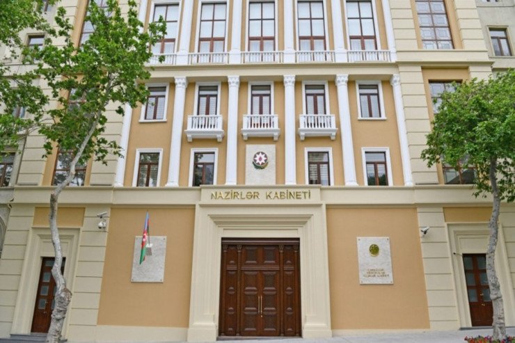 "Bizim Nazirlər Kabineti kişilər klubudur" - Deputat