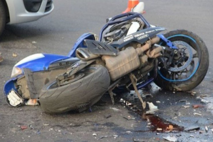 Bakıda motosikletçini vurub öldürdülər Bakıda motosikletçini vurub öldürdülər