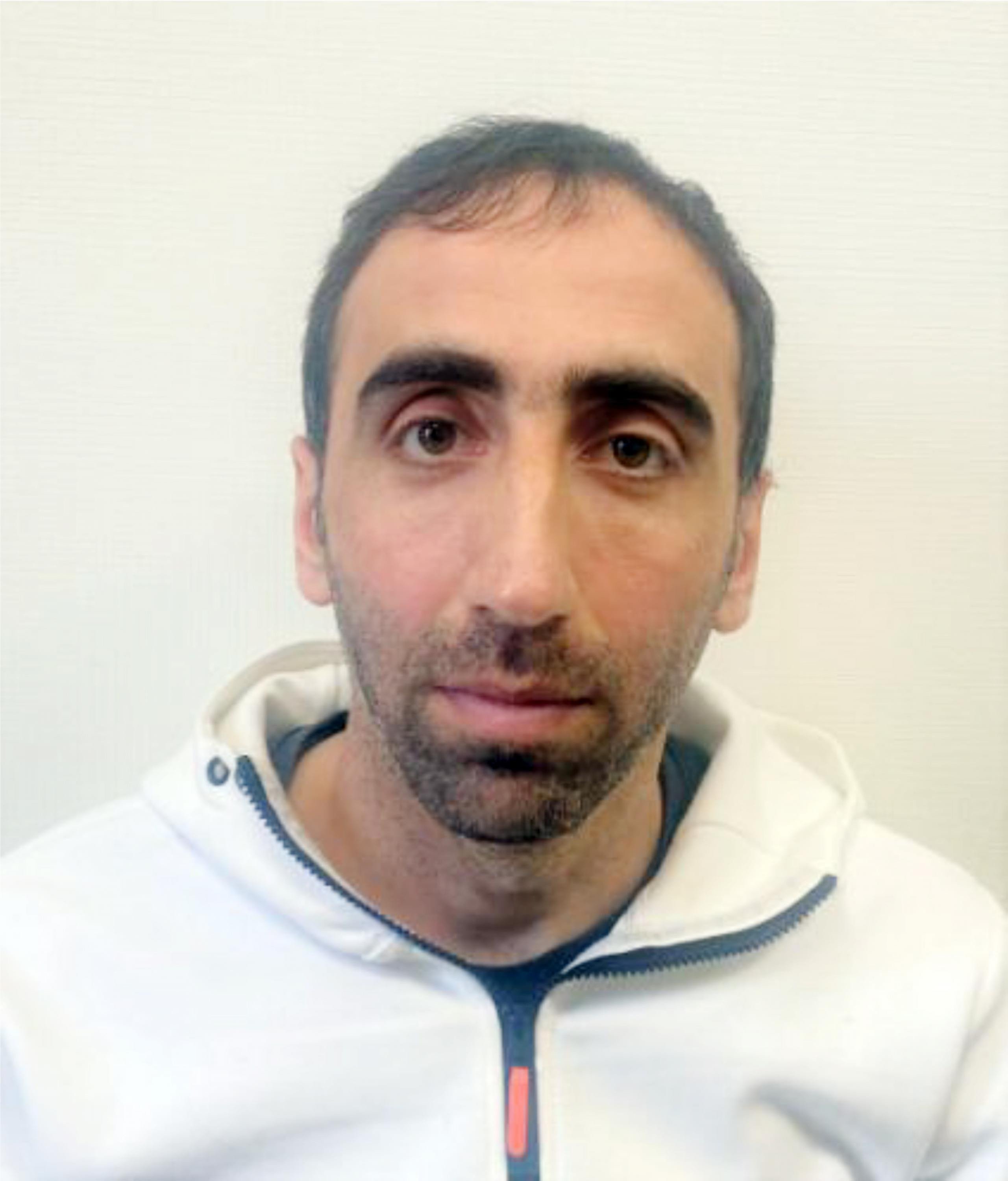Terror törətmək üçün xaricdə təlim keçən Azərbaycan vətəndaşı tutuldu Terror törətmək üçün xaricdə təlim keçən Azərbaycan vətəndaşı tutuldu