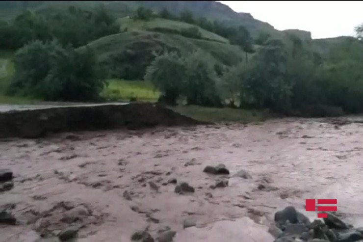 Sürücünün bolidinin mühərriki dayanıb. Bu, onun yarışı tamamlamaması ilə nəticələnib.  Qeyd edək ki, buna qədər Mik Şumaxerin (“Haas”) də bolidində maye sızması olduğu üçün o, yarışı yandırıb.