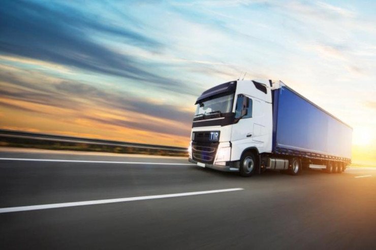 Bakıda 2 TIR-dan 40 minlik oğurluq