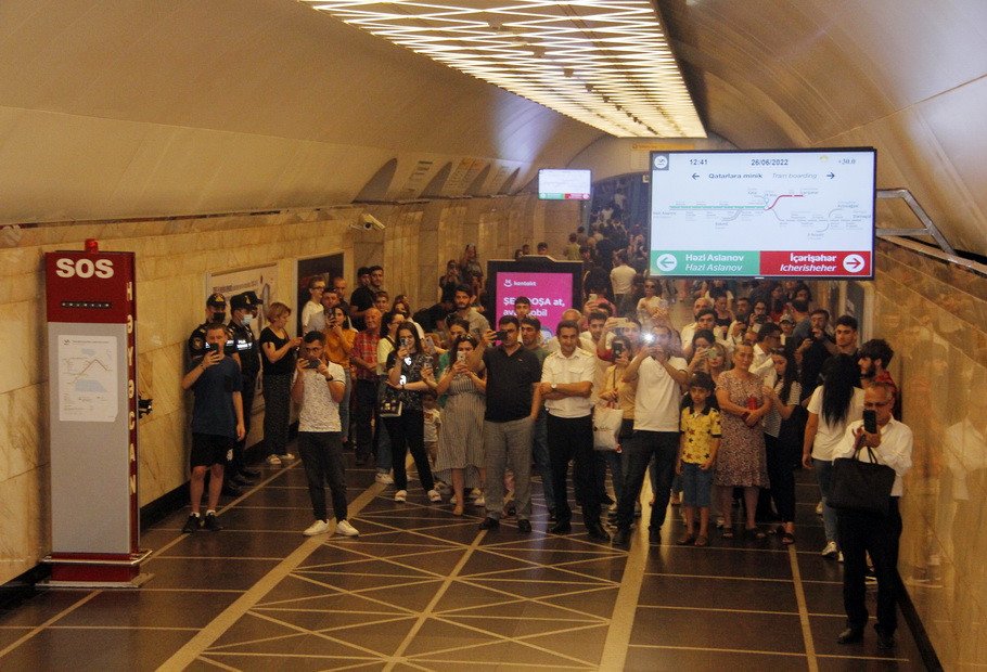 Bakı metrosunda aksiya - “28 May”dan “8 Noyabr”a qədər -FOTO