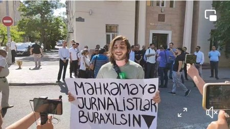 Bakıda etiraz aksiyası