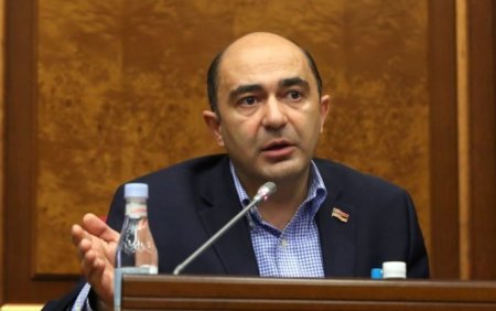 "Ermənistan-Türkiyə sərhədinin açılması Rusiya hərbi bazasının yerdəyişməsinə səbəb olmayacaq" - Marukyan