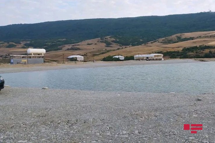 Şamaxıda 3 nəfər göldə boğuldu, 2-si öldü