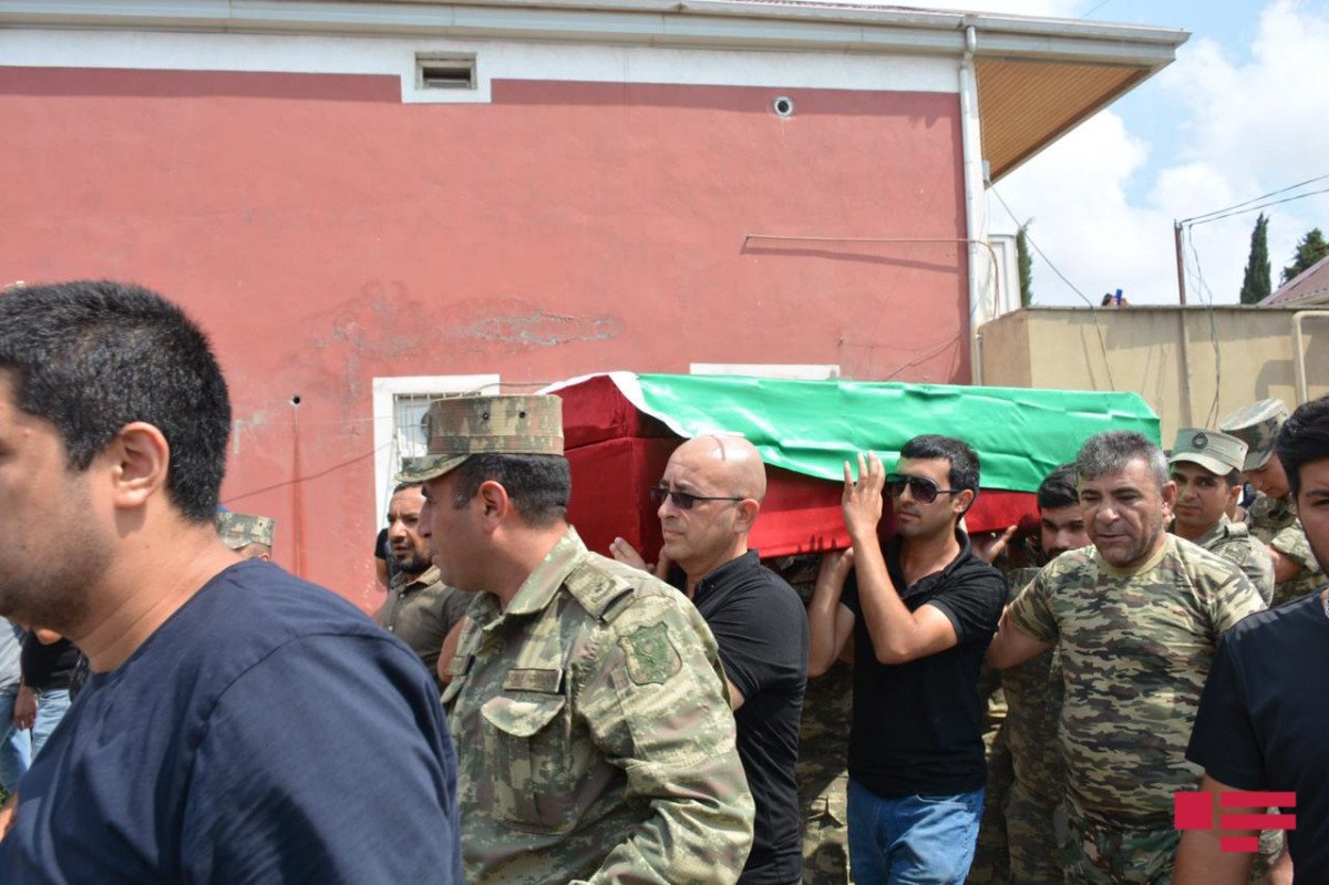 Laçında şəhid olan hərbçilərimiz dəfn edildi - FOTO