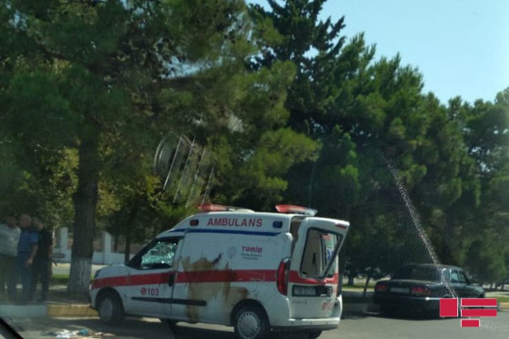 Təcili yardım maşını belə qəzaya düşdü-FOTO