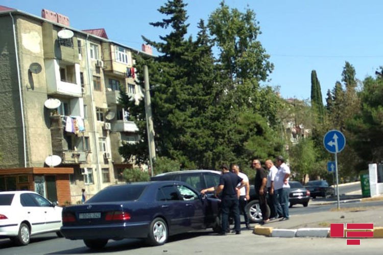 Təcili yardım maşını belə qəzaya düşdü-FOTO