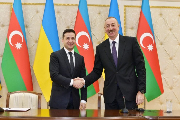 İlham Əliyev Zelenskiyə məktub göndərdi