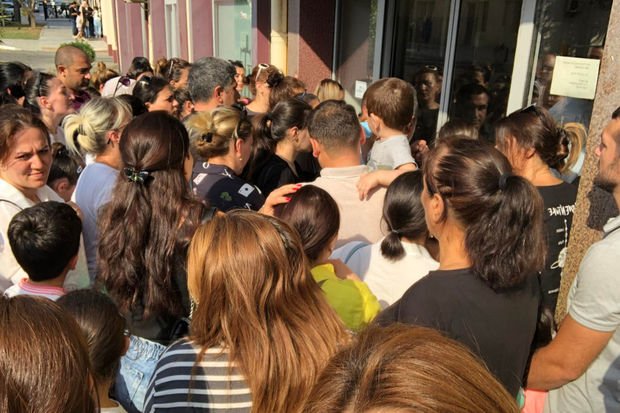 Valideynlərin NƏZƏRİNƏ: Formalar məcburi deyil, izdihama ehtiyac varmı?
