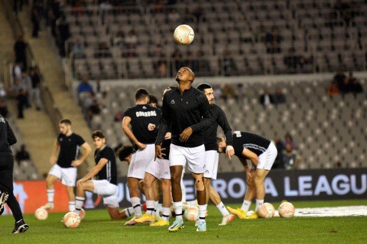 “Qarabağ”ın 8 futbolçusu qaldı