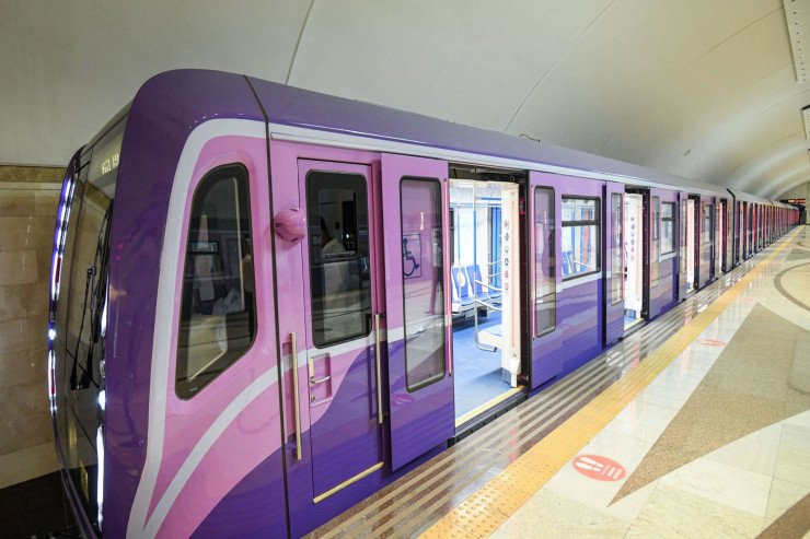 Metronun 3 stansiyasının girişi bu saatdan bağlanacaq