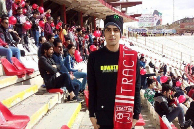 İranda azərbaycanlı əsgər etirazçılara əl qaldırmadı - TUTULDU İranda azərbaycanlı əsgər etirazçılara əl qaldırmadı - TUTULDU