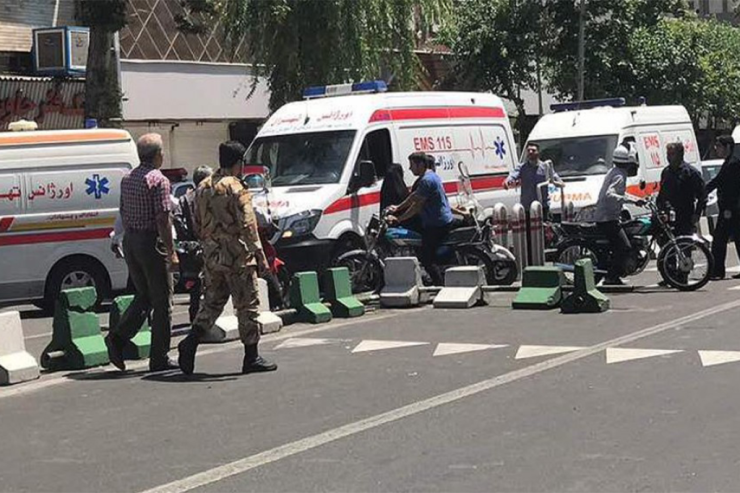 İranda ziyarətgaha HÜCUM: Çox sayda ölən var